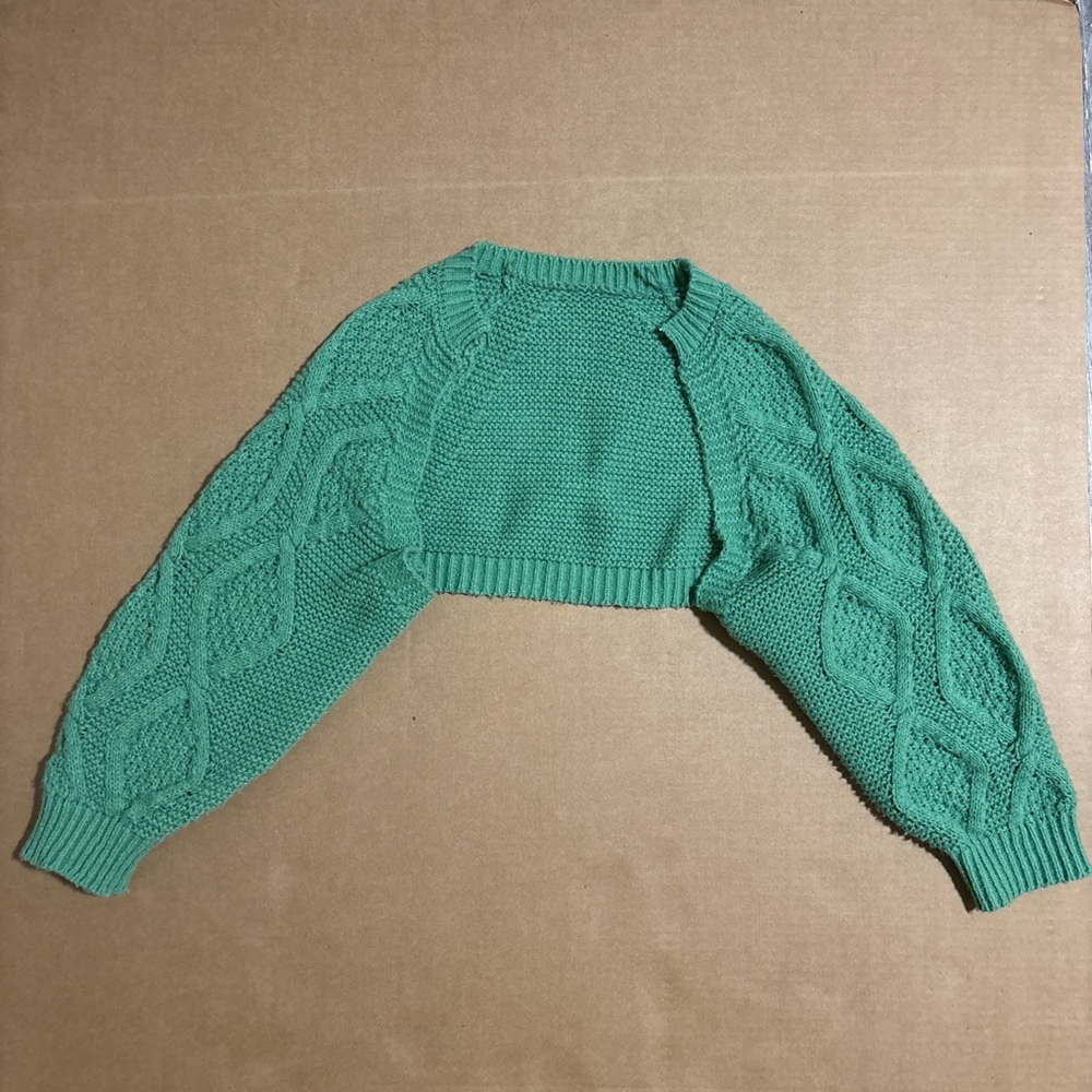 Elegant Green Cable Knit Women's Shrug